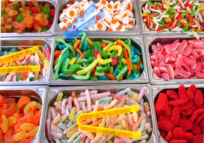 boutique-PEONE-min_pick_and_mix_children's_sweets_candy_colorful_treat_confectionery-1020869